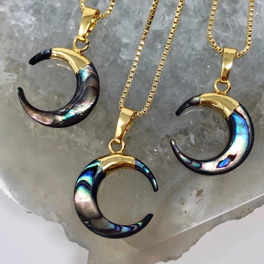 🆕Chandra | Abalone Crescent Moon Necklace - Picture 2 of 6
